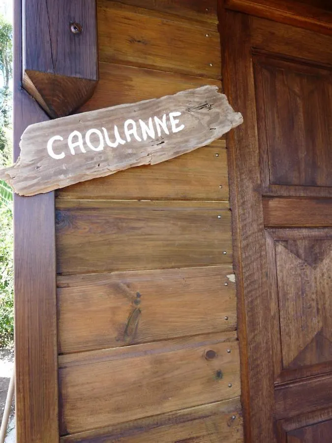 Bungalow La Tortue Bleue Bouillante Bed & Breakfast