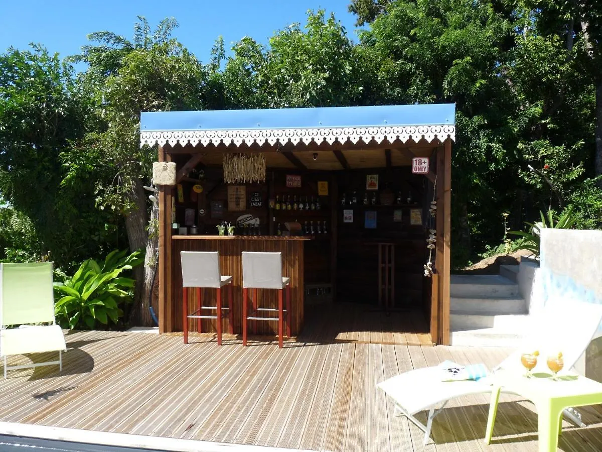 Bed & Breakfast Bungalow La Tortue Bleue Bouillante Guadeloupe